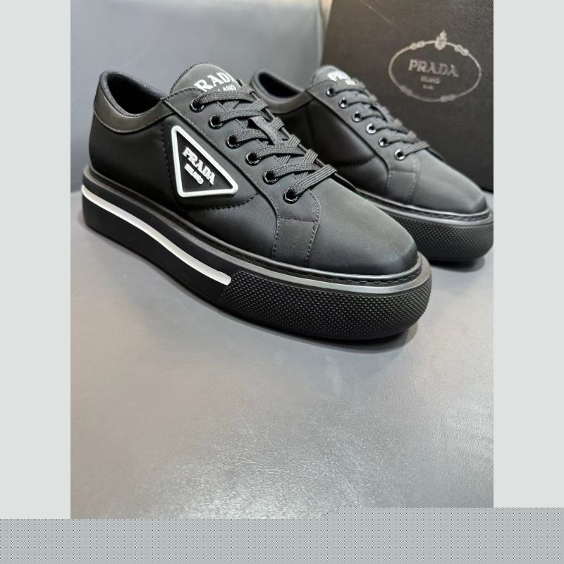 Pra*a sneakers